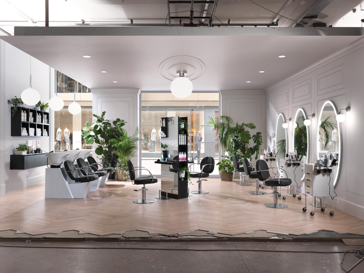  XanitaliaPro Hair Colette Hairdressing Chair with Round Base 