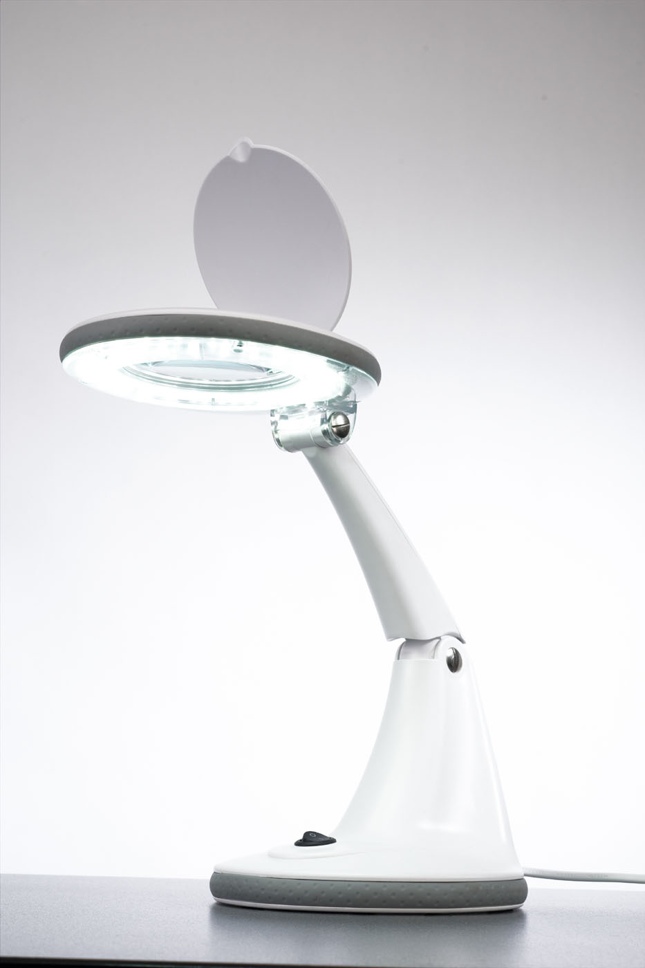  Sibel Table Magnifier Lamp for Precision Work / Cosmetics 